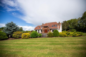 Hotels in Upper Ballinderry
